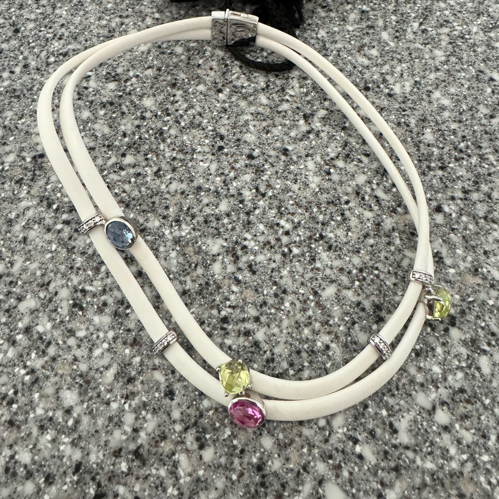 Belle e’ toile Italian rubber choker with stones